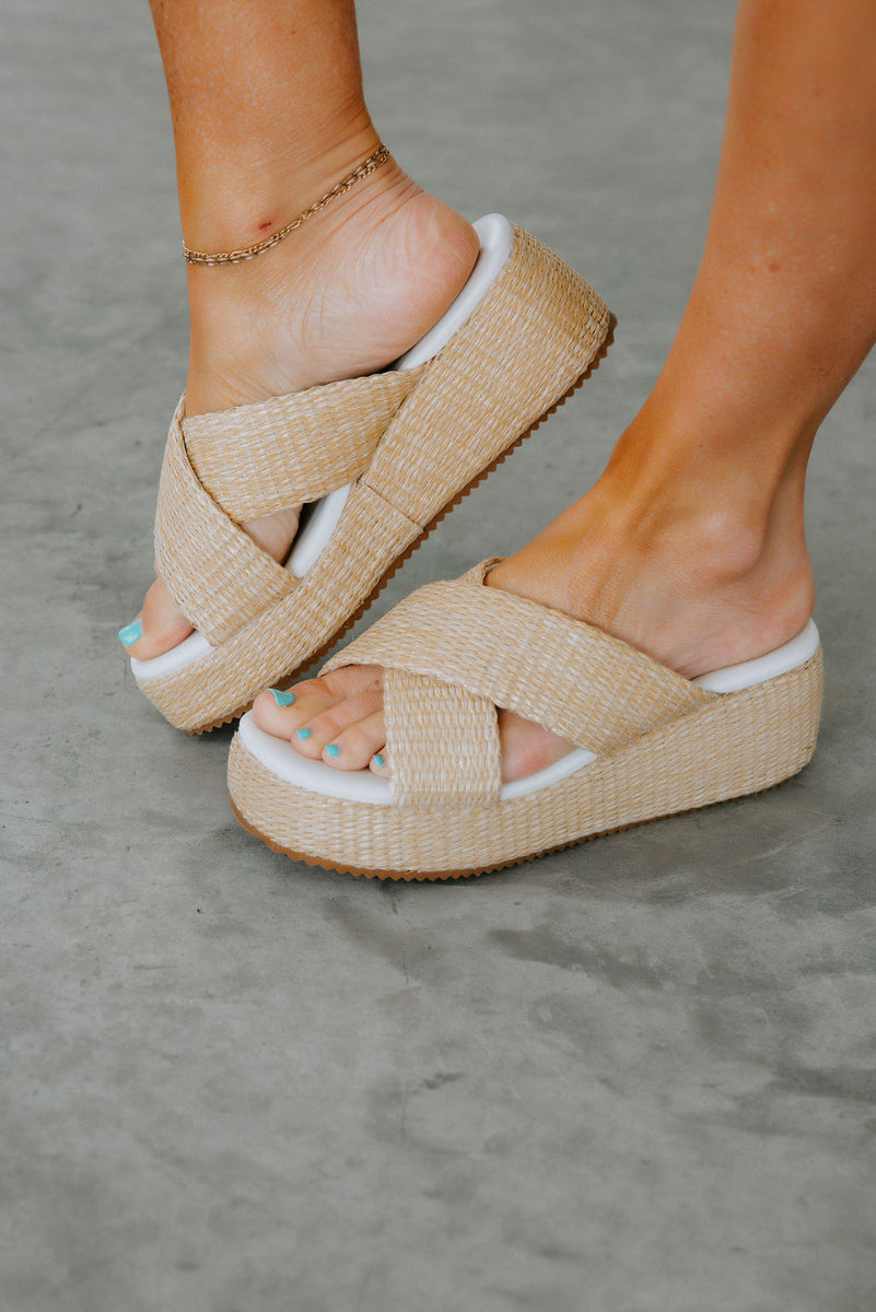 YELLO FROST PLATFORM SANDALS (ほぼ未使用) YELLO FROST PLATFORM SANDALS (ほぼ未使用) FROST PLATFORM SANDALS