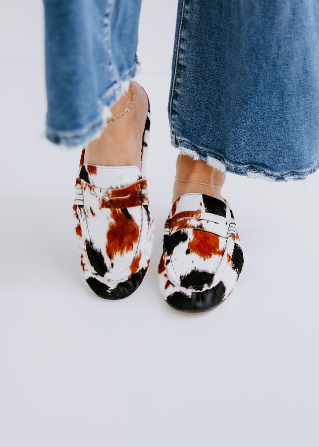 Steve Madden Rafe Cow Print Loafer Mule