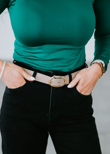 Effortless Detail Oval Belt