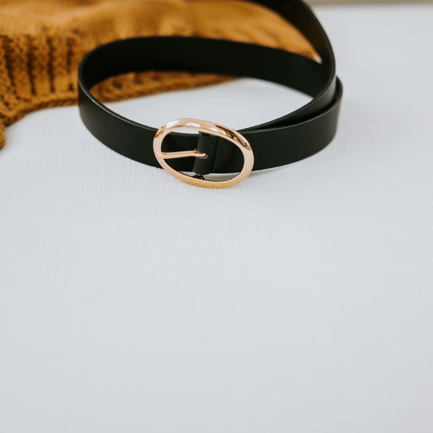 Effortless Detail Oval Belt