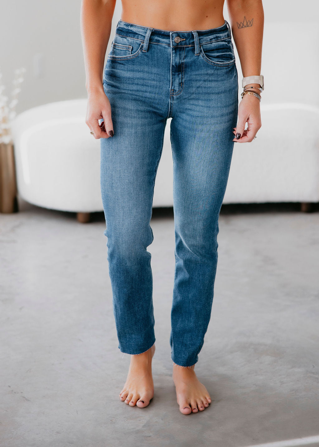 image of Ellys Lovervet Slim Straight Jean