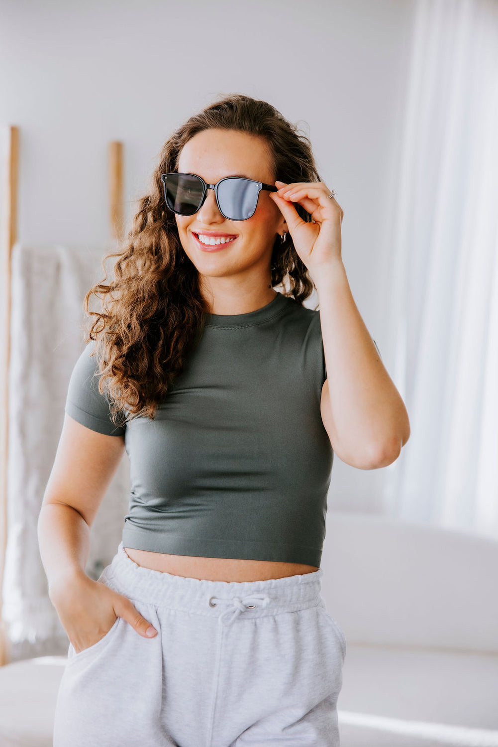 Dezi Oversized Retro Sunglasses