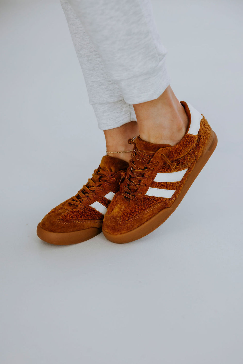 Steve Madden Verdict Sneaker