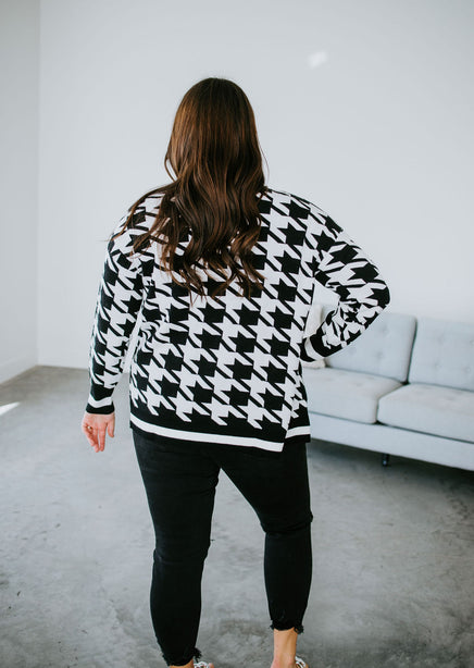 Brynn Houndstooth Knit Cardigan