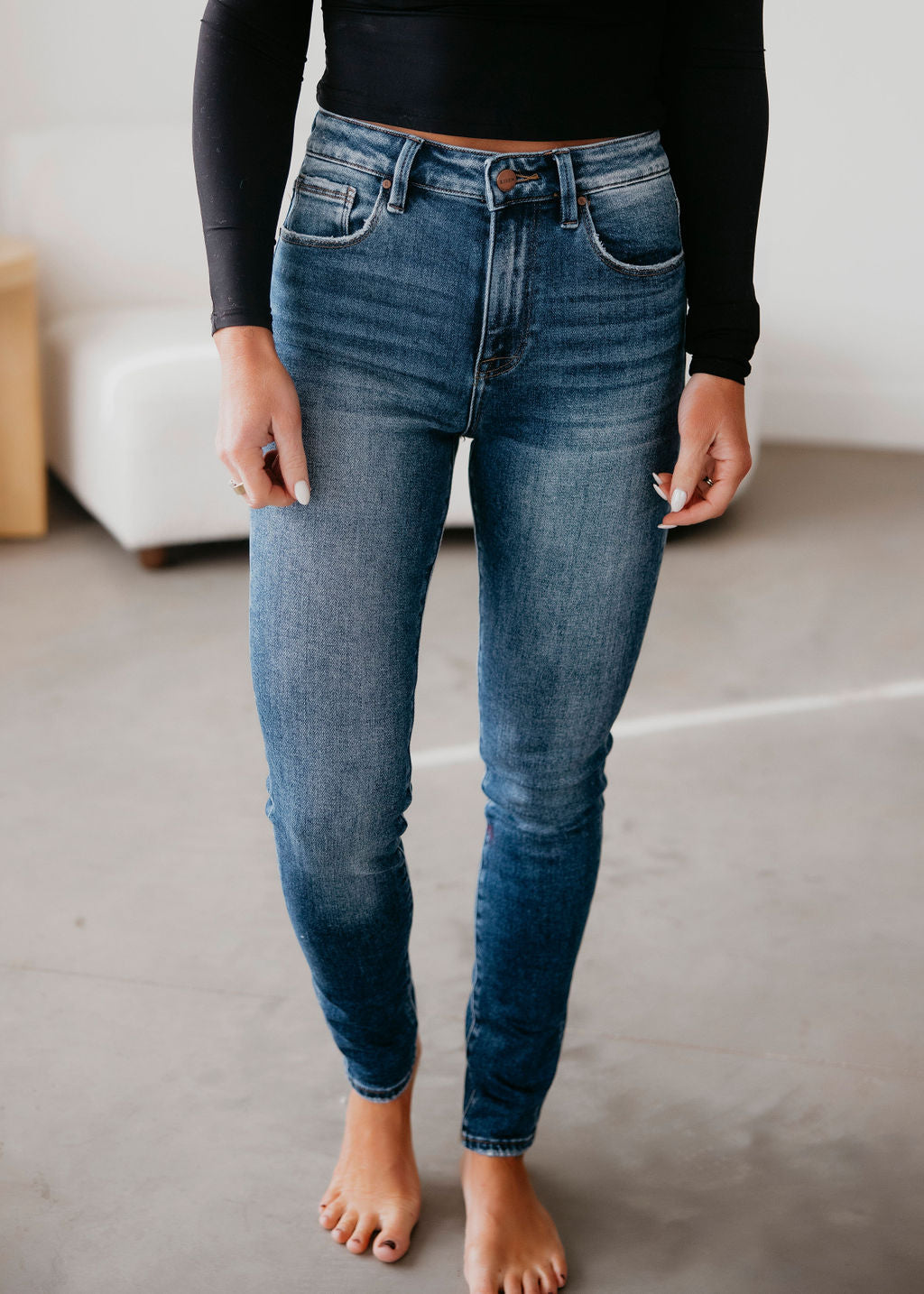 image of Kimmy Risen Skinny Jeans