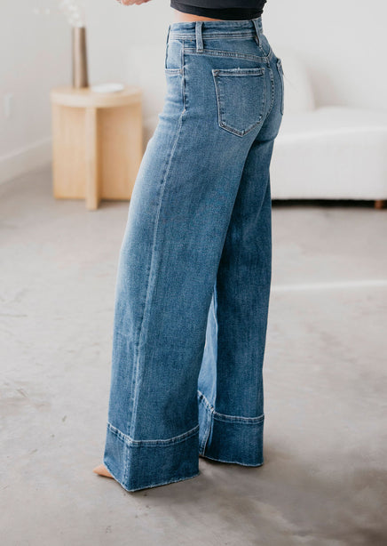 Rhylen Lovervet Wide Leg Jeans