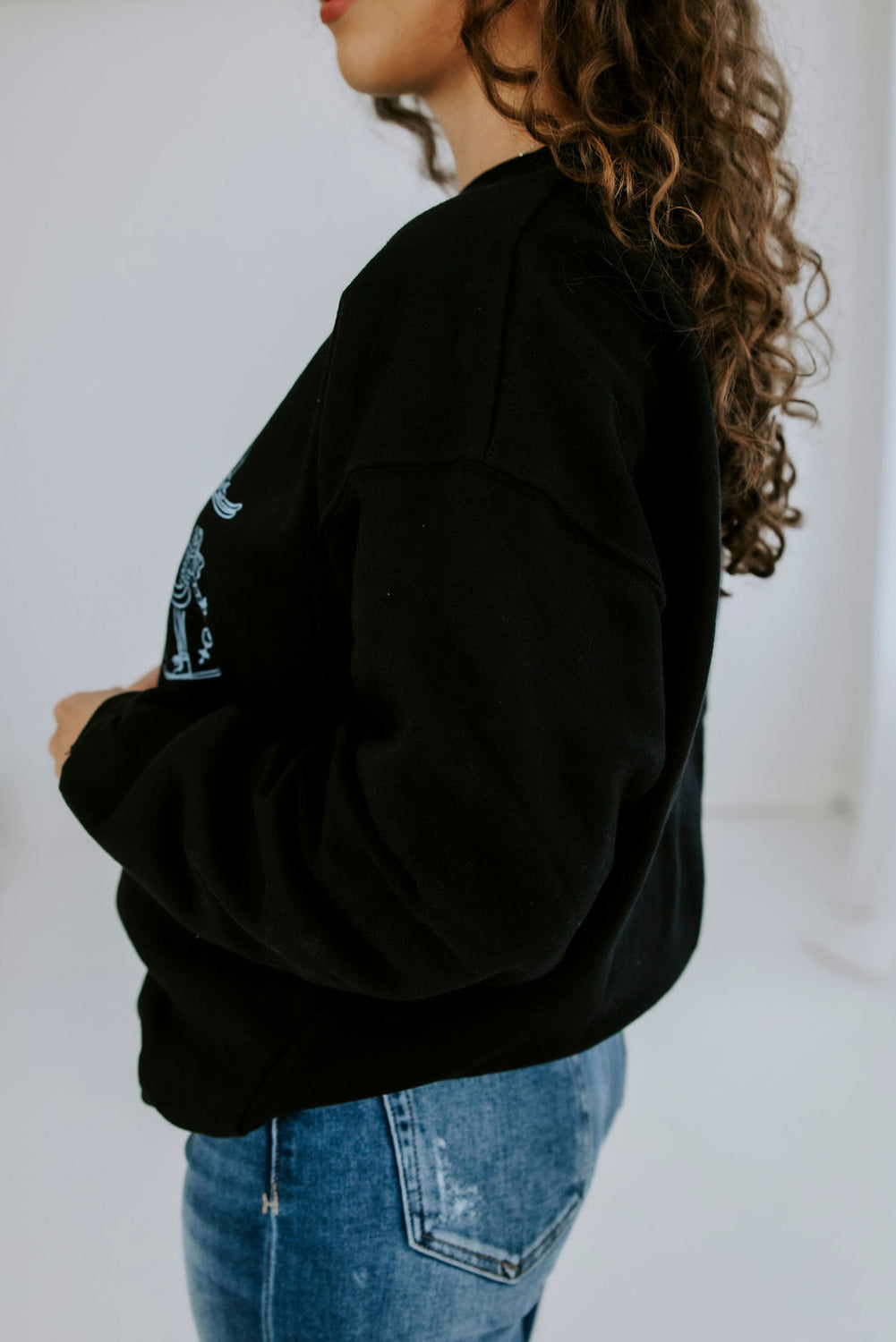 Ski Sippin Sisters Graphic Crew