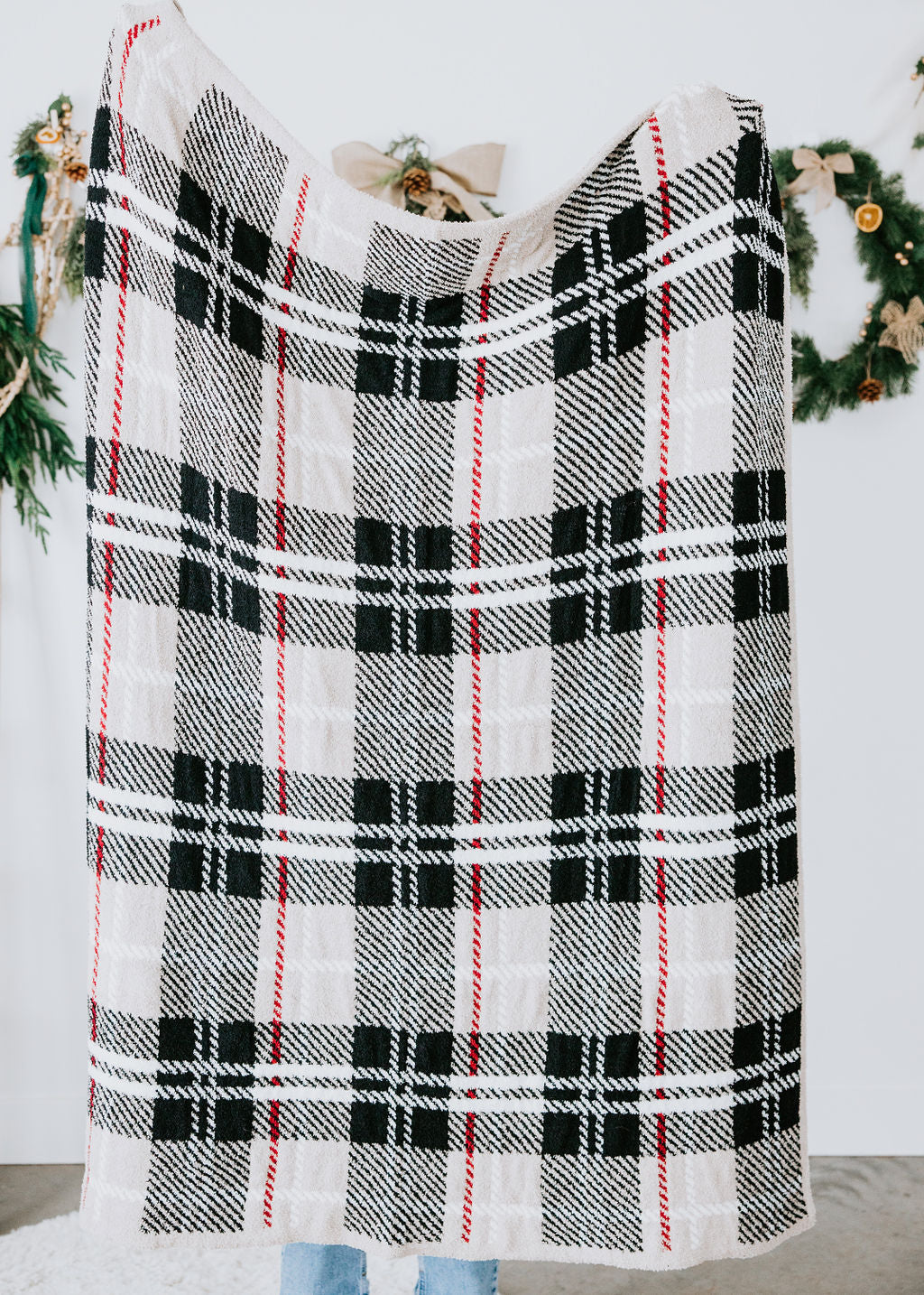 Holiday Comfy Luxe Throw Blankets