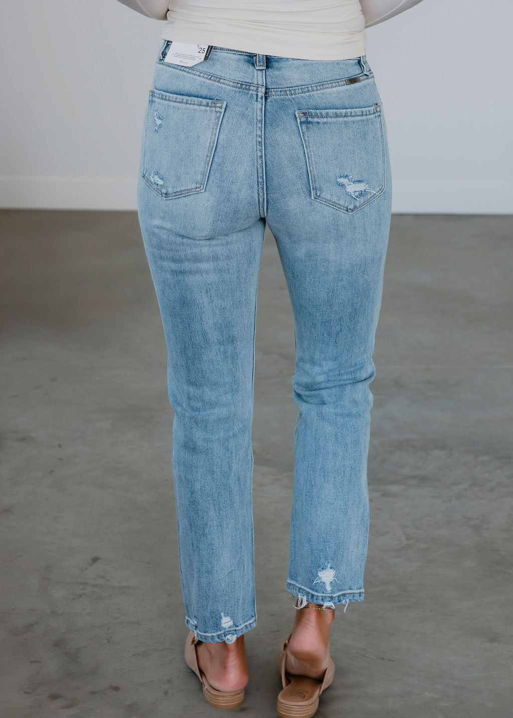 Elva KanCan Slim Straight Jean