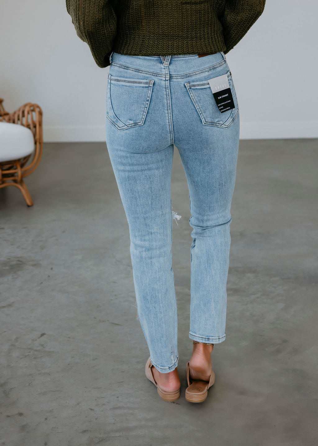 Amirah Saige Slim Straight Jean