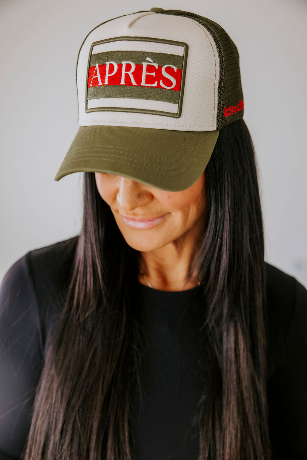 Apres Trucker Hat
