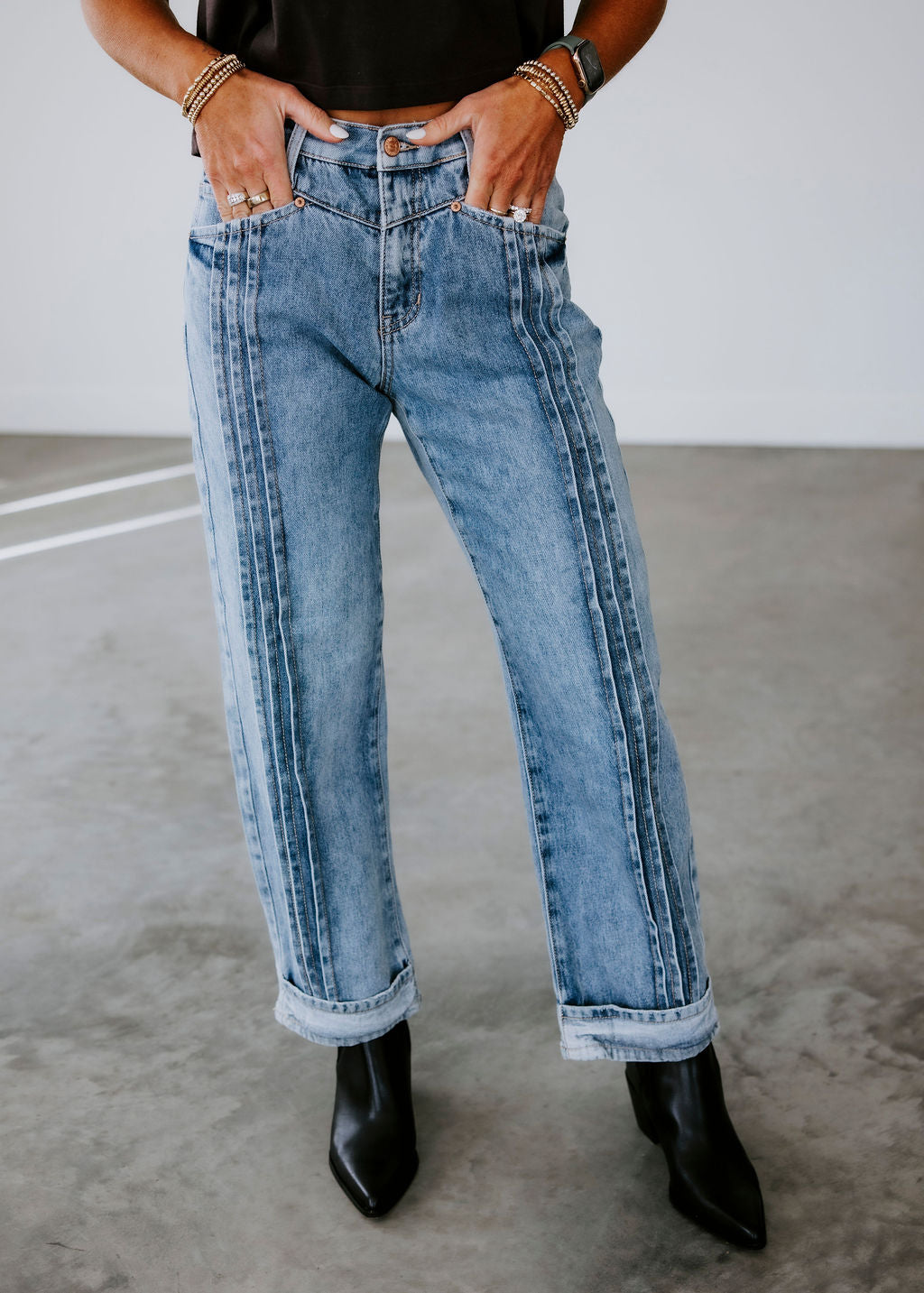 Stanley Saige Barrel Jean