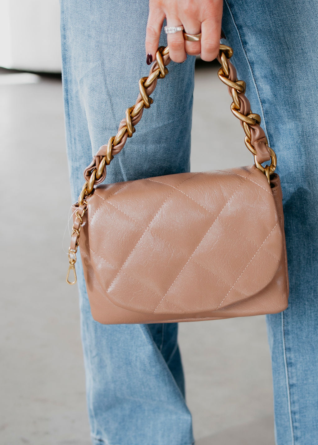 Auerlie Quilted Shoulder Bag