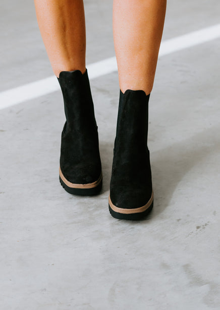 Avah Lug Platform Boots