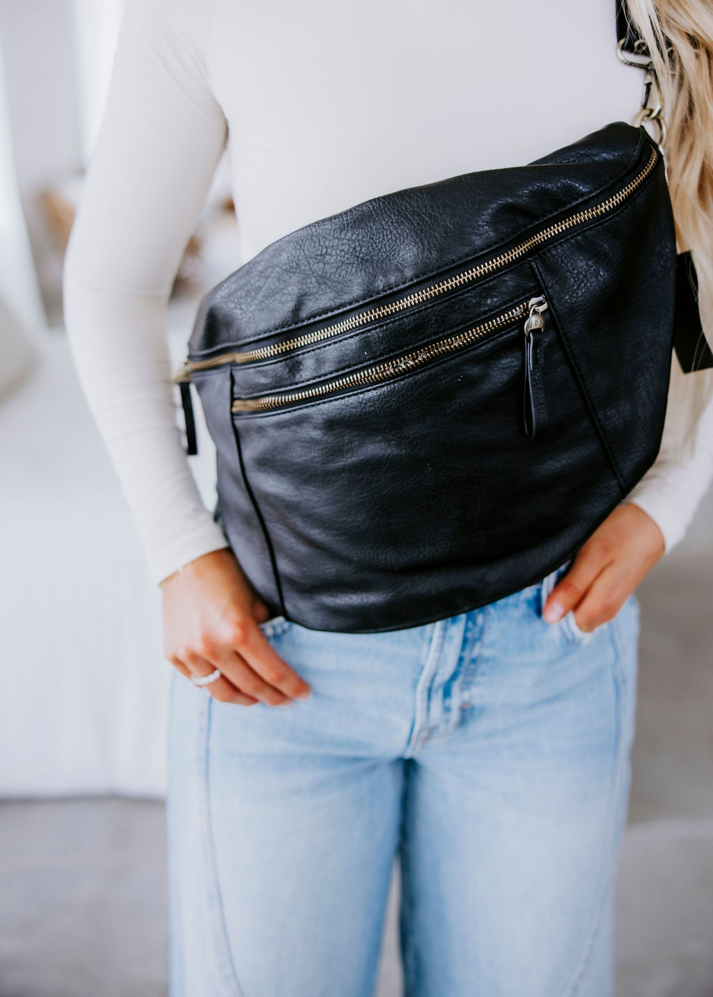 Mel Crossbody Bag