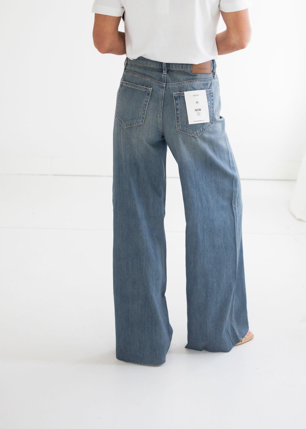 Venita Hidden Wide Leg Jeans