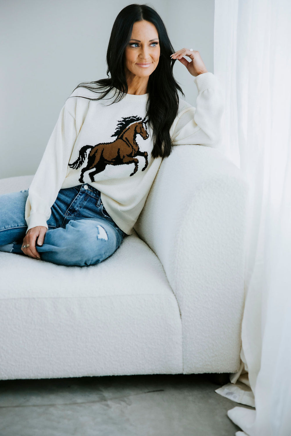 Stable Standard Horse Motif Sweater