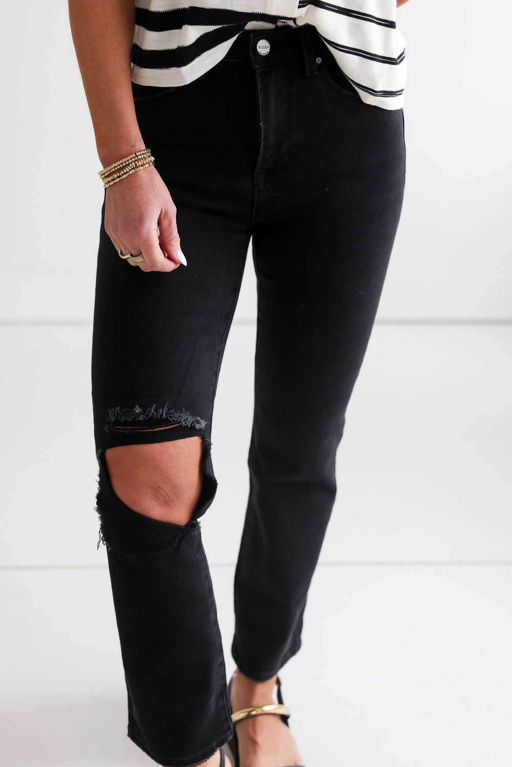 Lexi Distressed Relaxed Jean