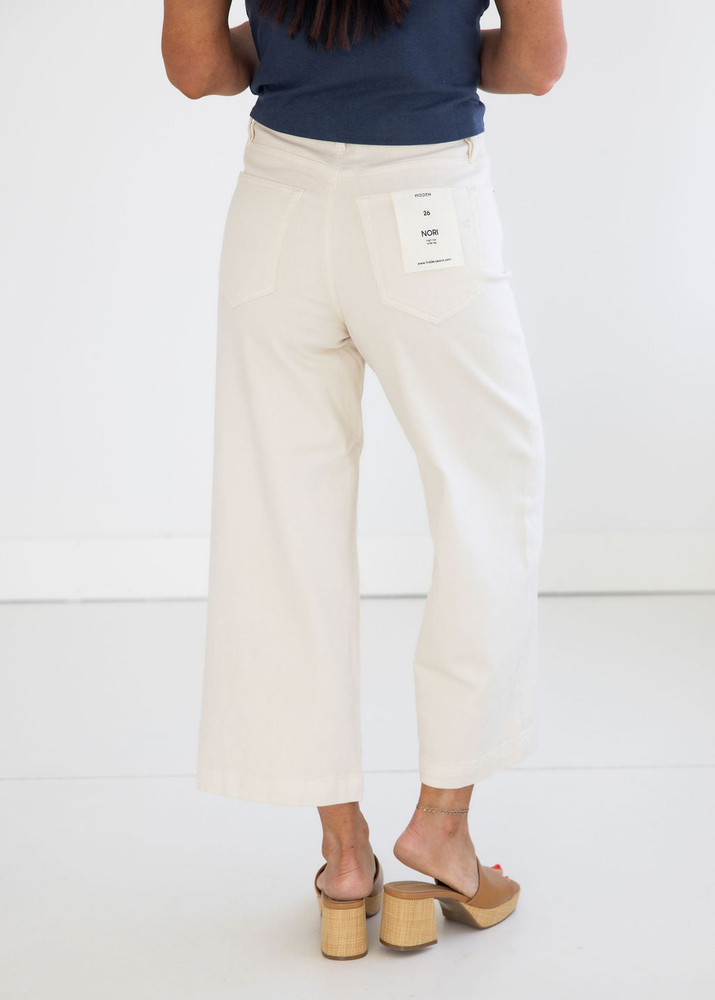 Dillon Hidden Crop Jean