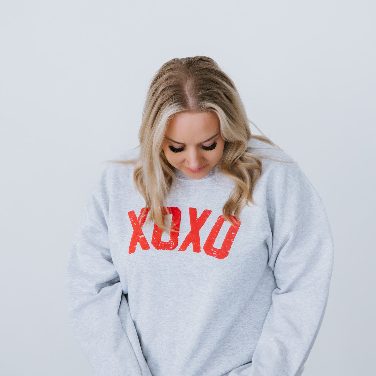 Curvy XOXO Graphic Sweatshirt