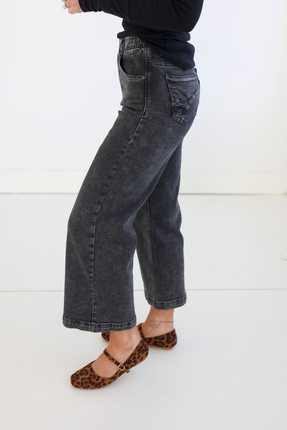 Teresa Saige Crop Jean