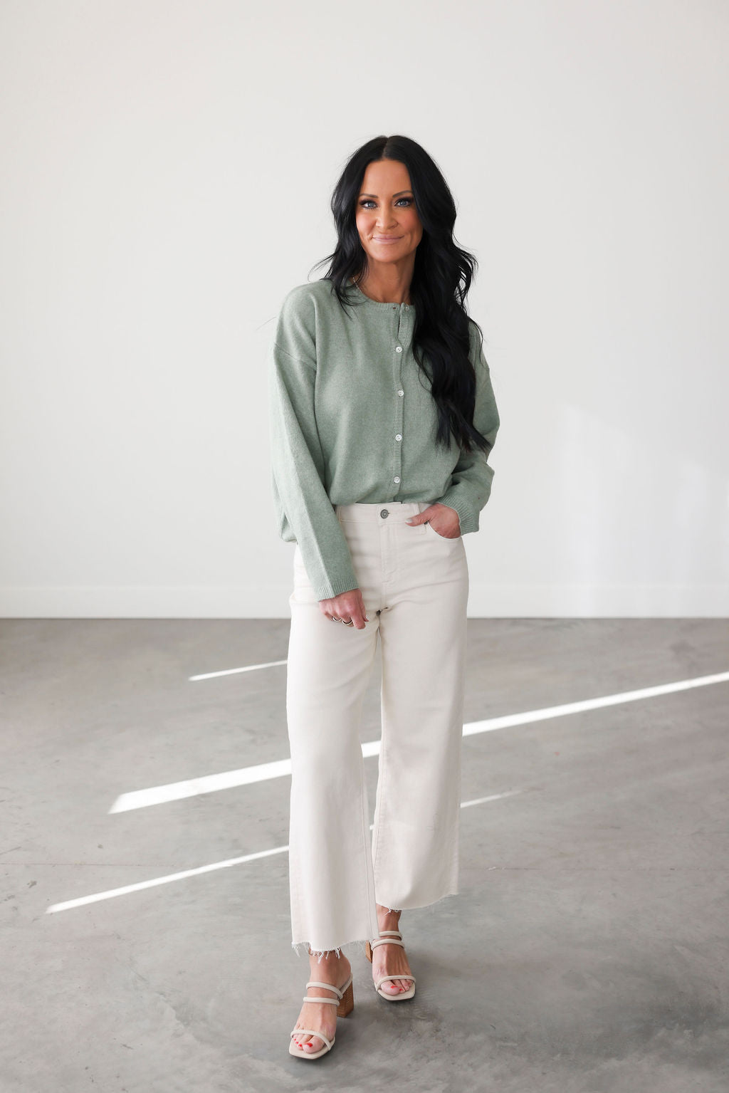 Women's Trendy Boutique Tops: Chic Bodysuits, Tees, & More