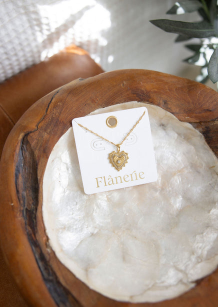 Valea Heart Pendant Necklace product view