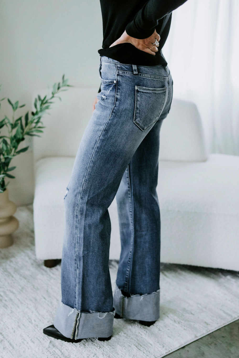 Raylan Petra Cuffed Flare Jeans
