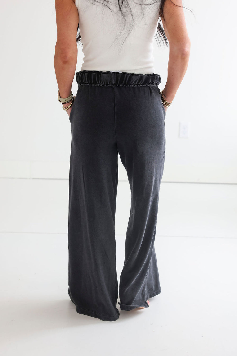 Lantana Wide Leg Sweatpant