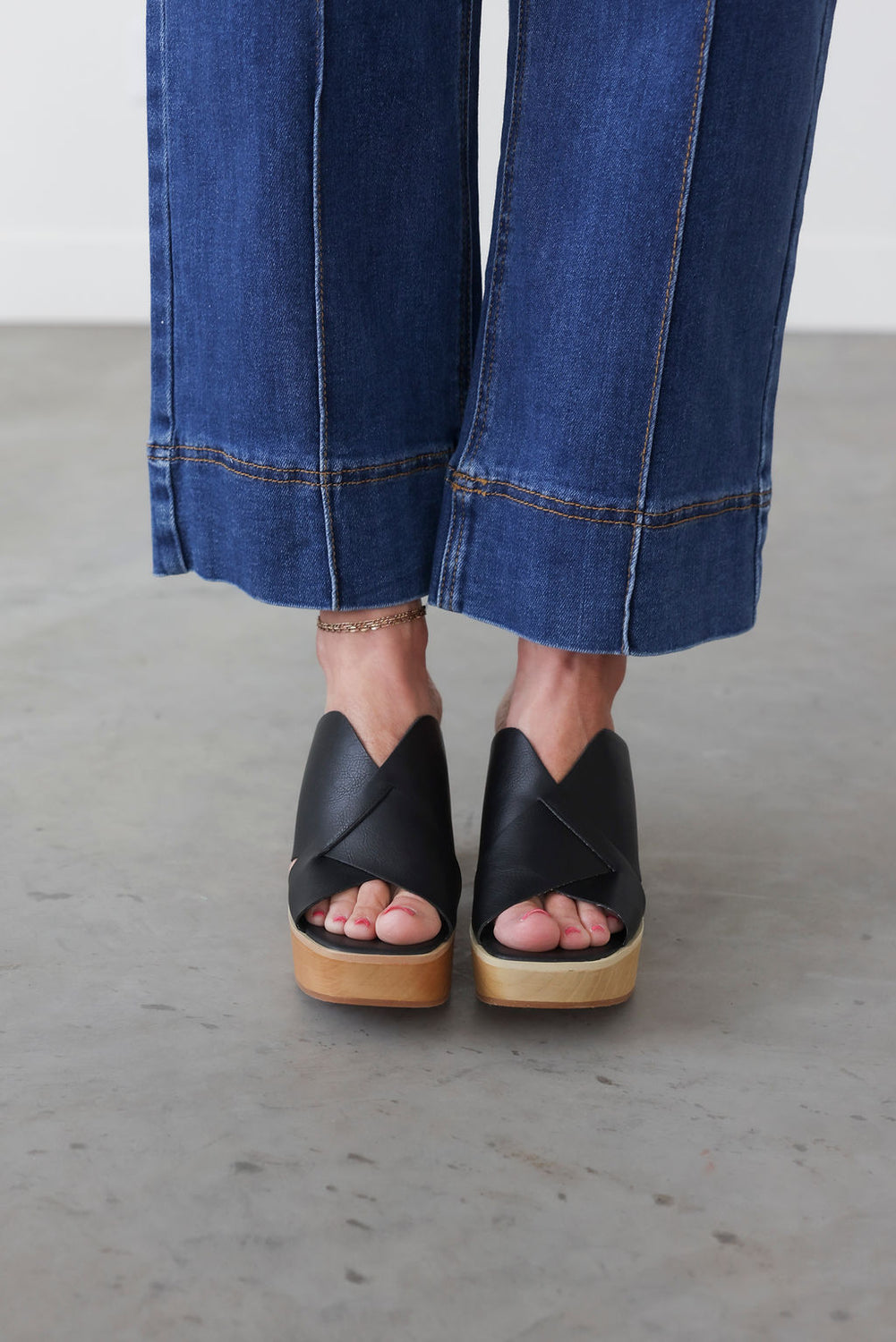 Presley Wood Heel