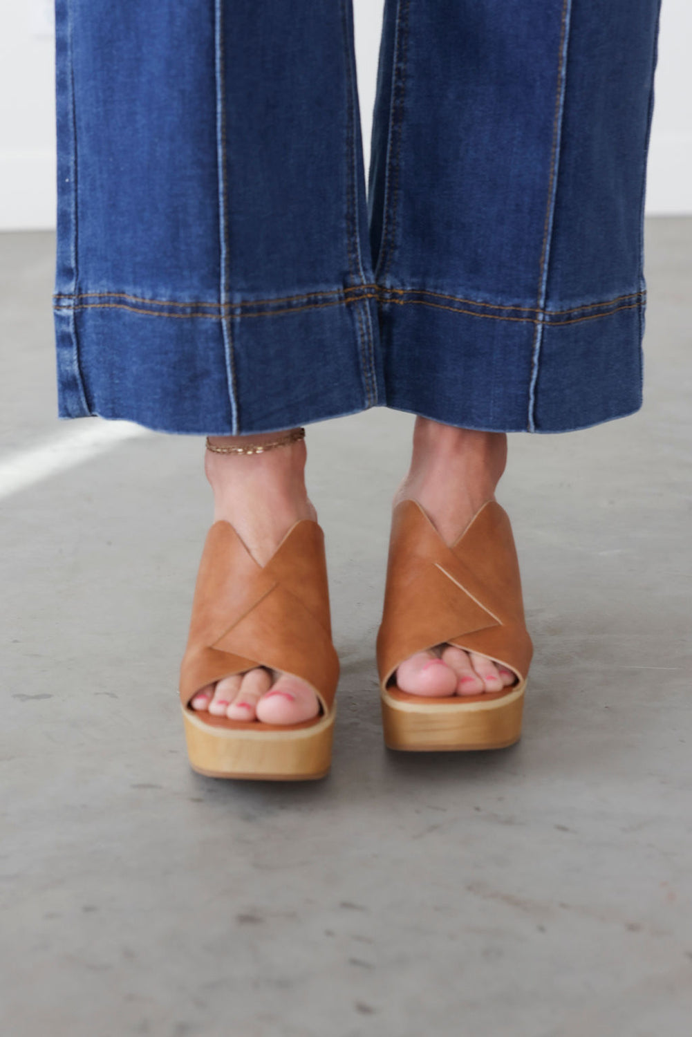 Presley Wood Heel