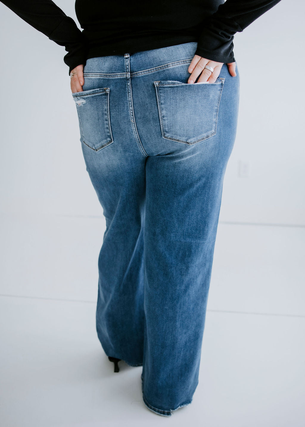 Jakob Risen Wide Leg Jeans