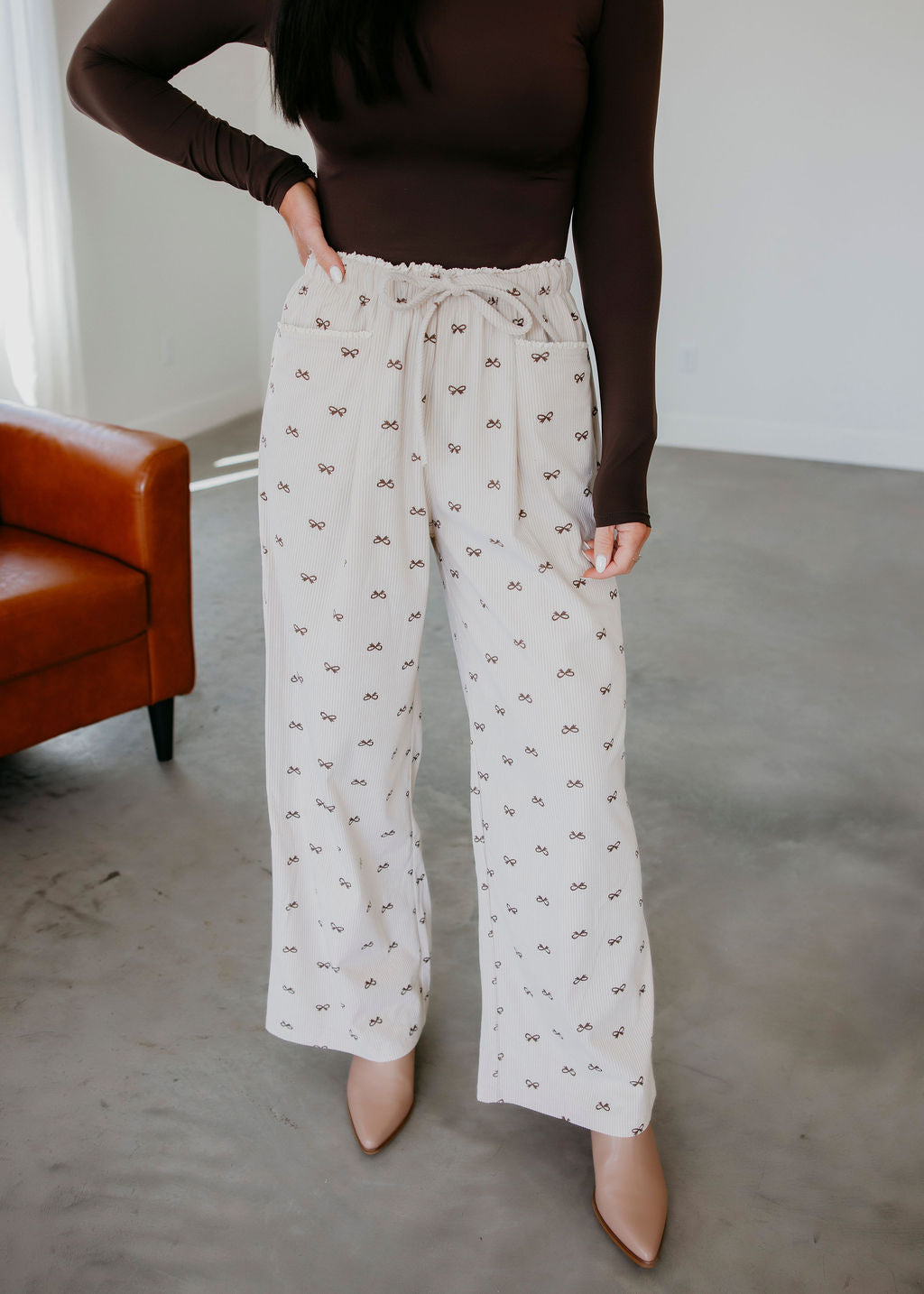 Lory Corduroy Bow Pants