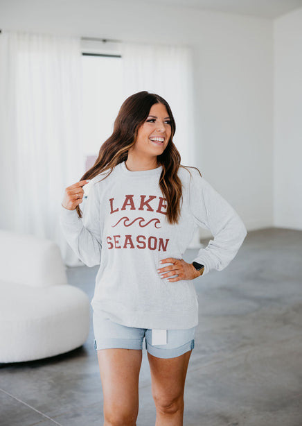 Lake Season Pullover