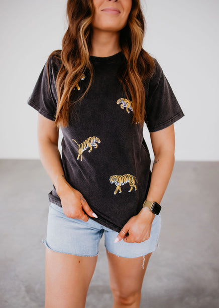 Multi Tigers Graphic Tee