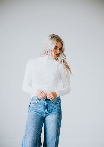 Lexia Ribbed Turtleneck Sweater