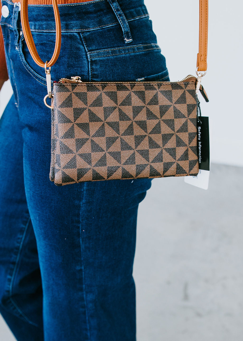 Louis Crossbody ~ Cuoio – Chic Streets