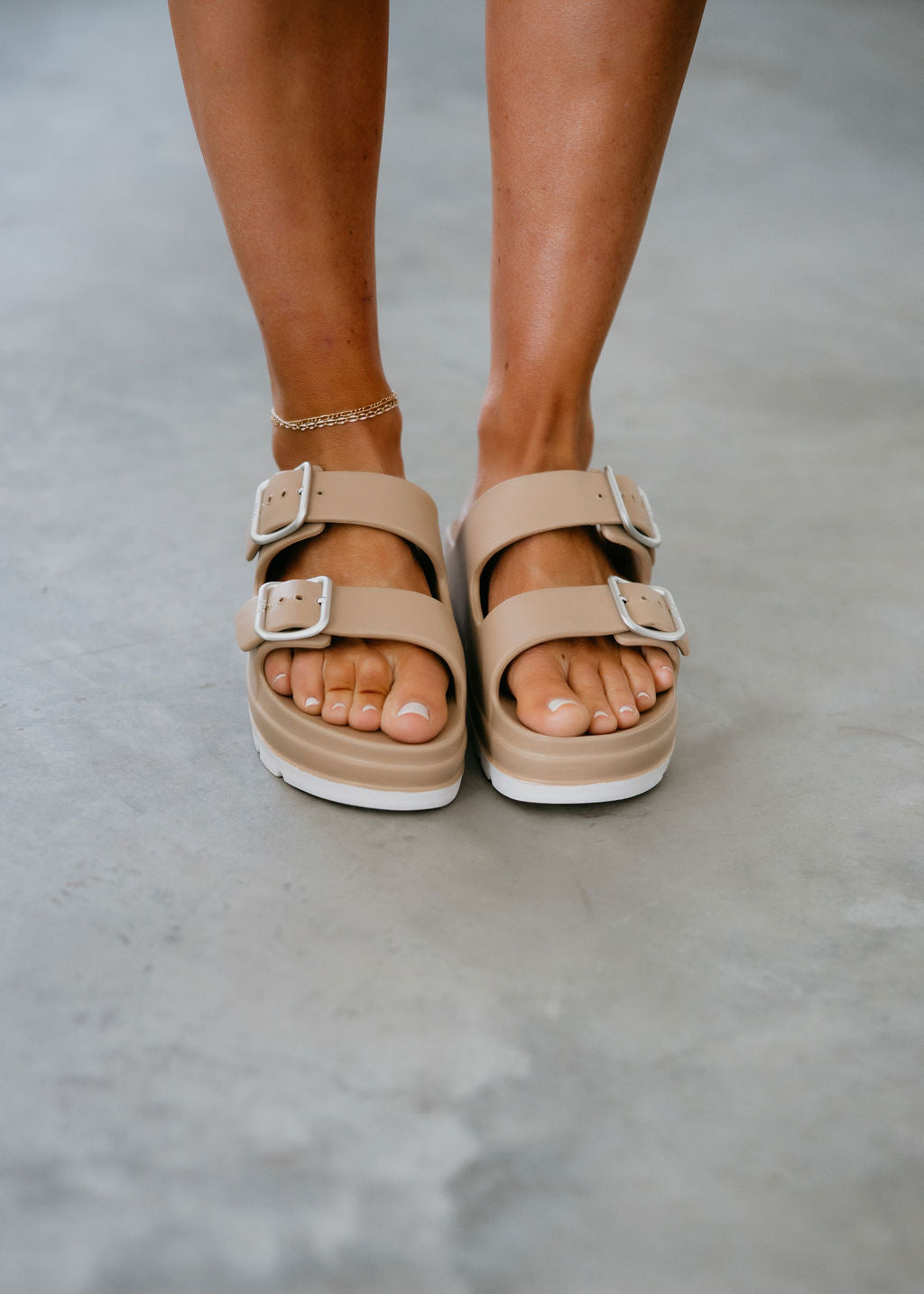 Santi Platform Sandals