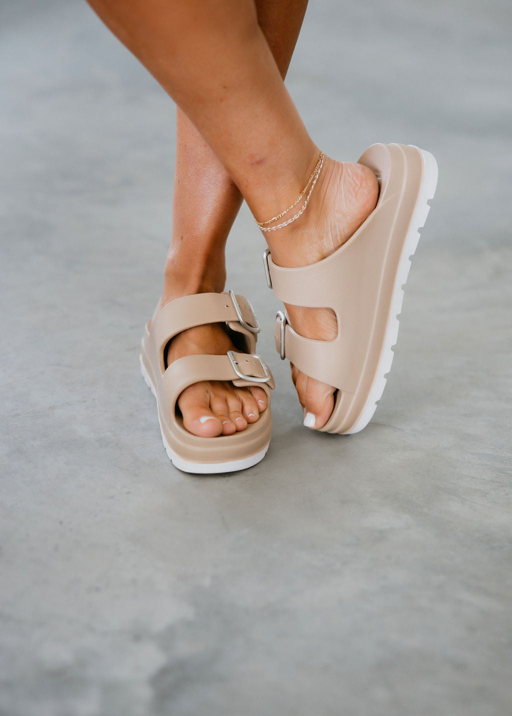 Santi Platform Sandals