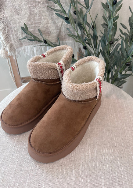 Iceland Mia Sherpa Lined Bootie product view