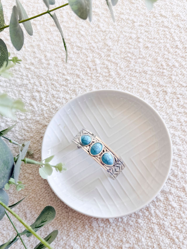 Turquoise Metal Bracelet Set