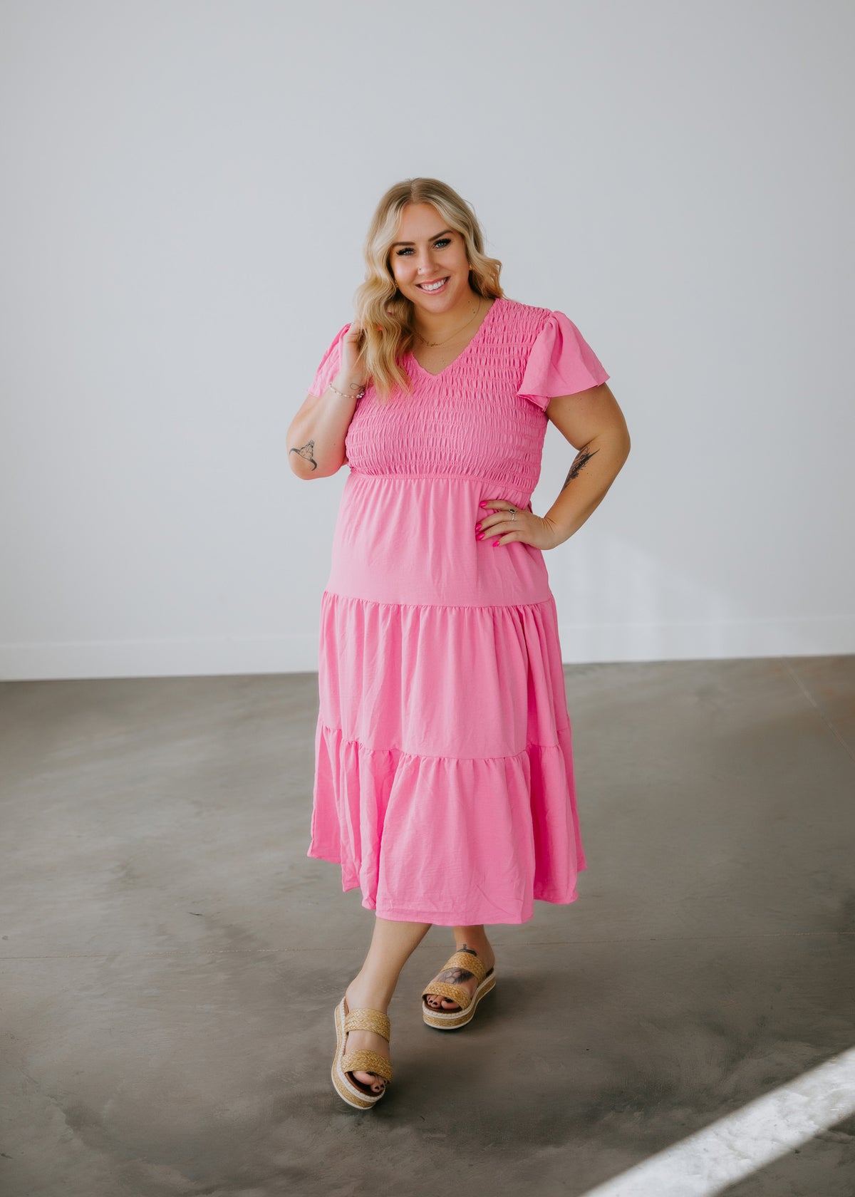 Coast Lori May Maxi Dress in Blush/Pink Curve Plus Size 18