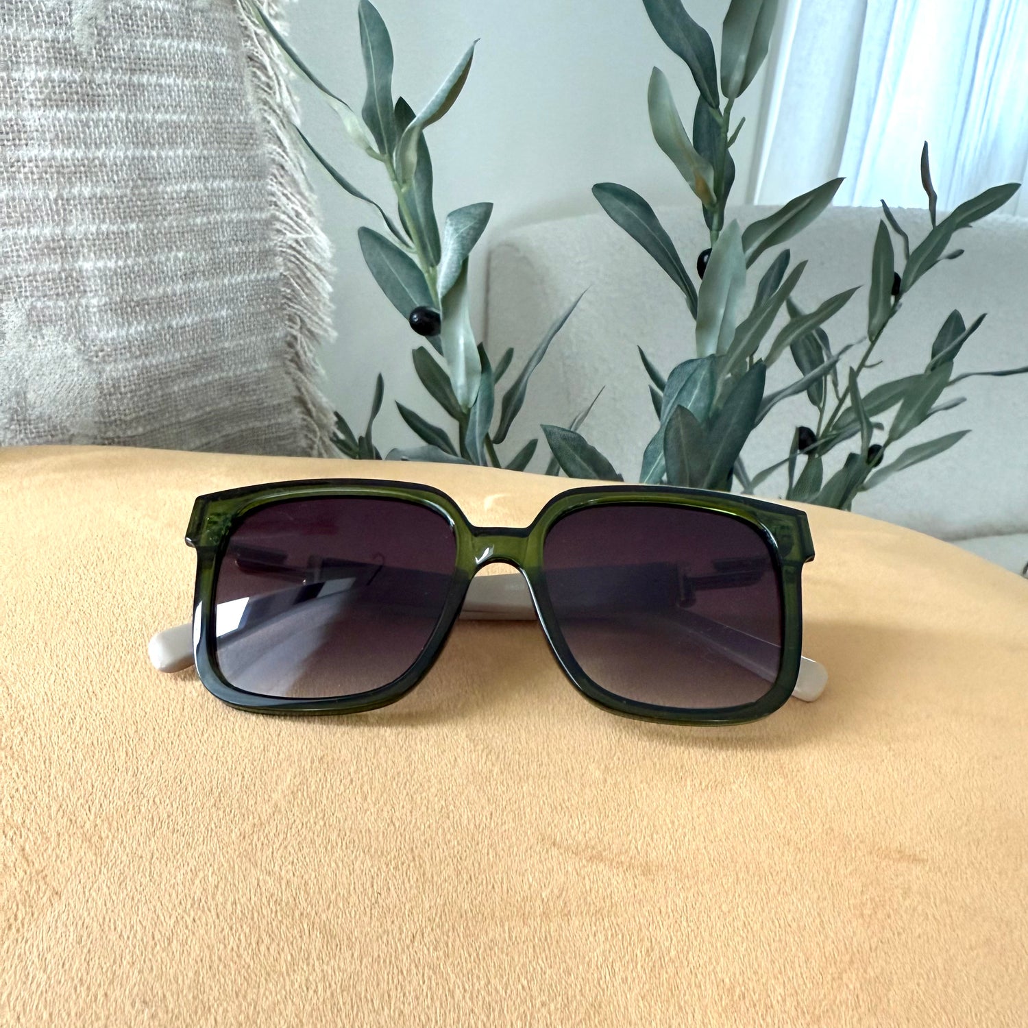Jetsetter Rectangular Frame Sunglasses