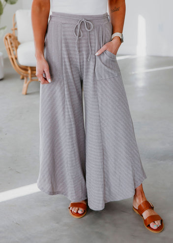 Deyna Stripe Tie Waist Pant