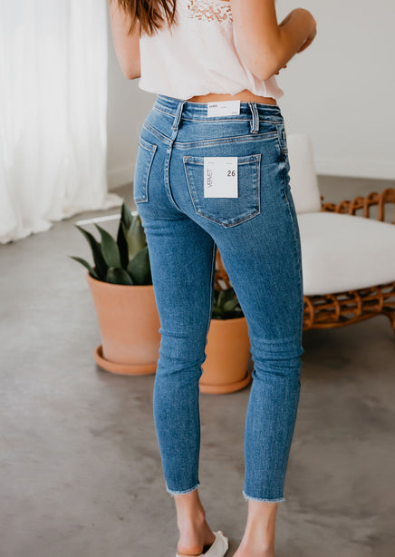 Amber Mid-Rise Skinny Jeans