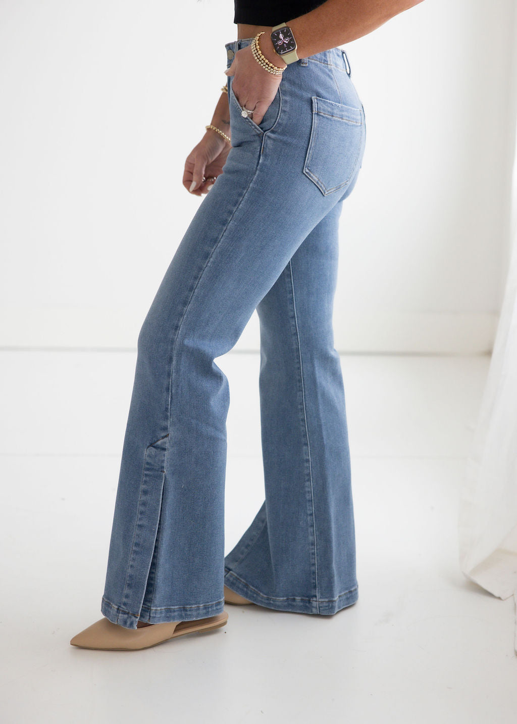 Bailey Vervet Flare Jeans
