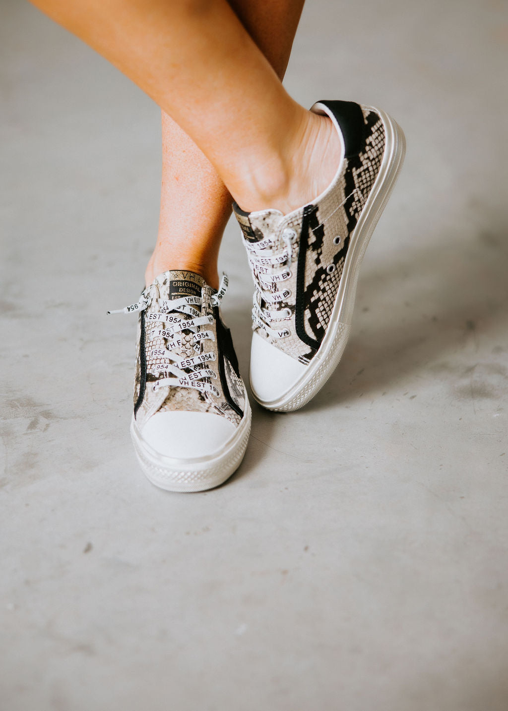 Alive Leather Sneakers