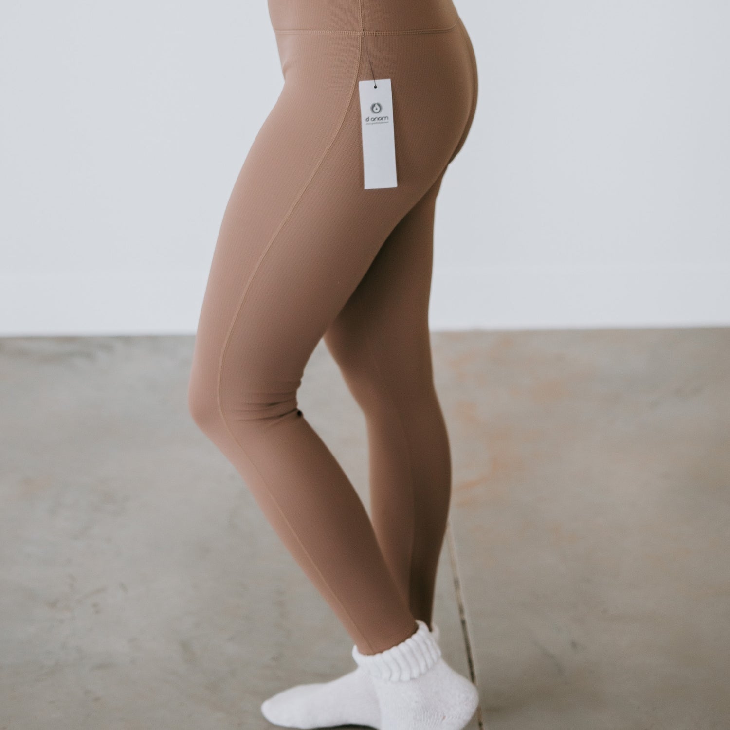 In Motion Ribbed Leggings