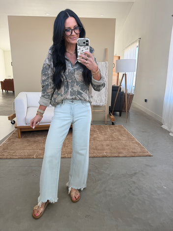 Rakael Hidden Wide Leg Jean