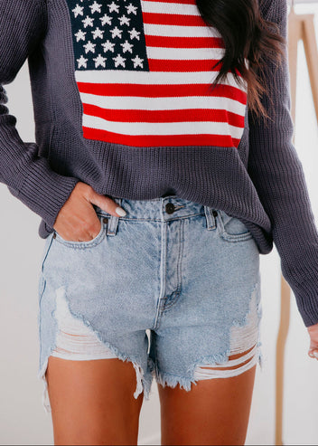 Sofie Hidden Frayed Mom Short